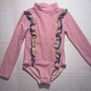 Mini Boden Seersucker Long Sleeve Ric Rac Ruffle Rashguard Swimsuit Size 6-7Y